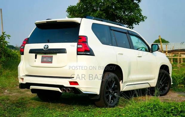 Toyota Land Cruiser Prado 2.7 2023 Pearl