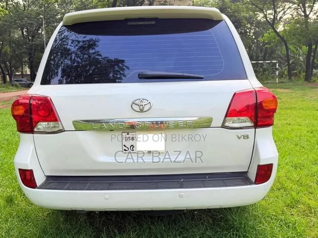 Toyota Land Cruiser 4.5 V8 VXR 2015 White