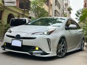 Toyota Prius Limited FWD 2020 White for sale