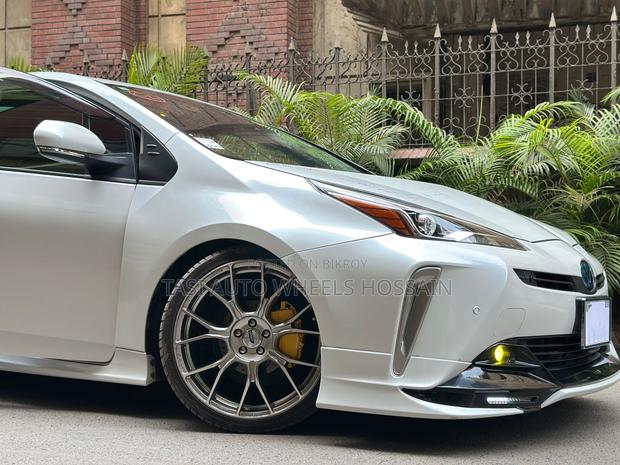 Toyota Prius Limited FWD 2020 White