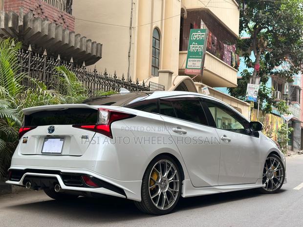 Toyota Prius Limited FWD 2020 White