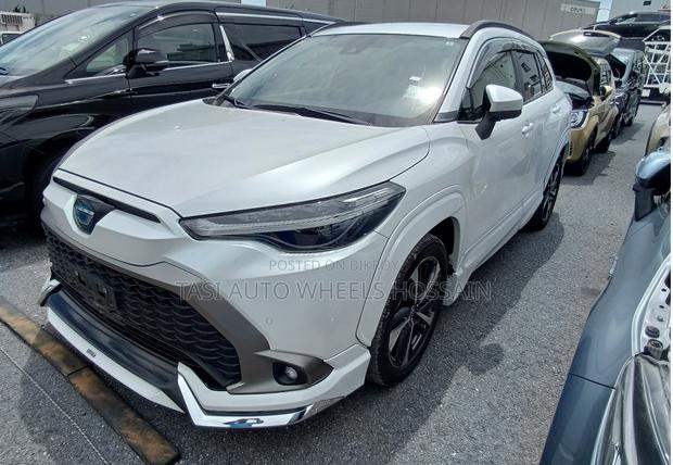 Toyota Corolla Cross 1.8 Hybrid FWD 2022 White