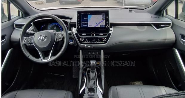 Toyota Corolla Cross 1.8 Hybrid FWD 2022 White