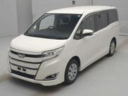 Toyota Noah 2.0 FWD (8 Seater) 2021 White for sale