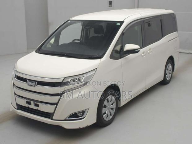 Toyota Noah 2.0 FWD (8 Seater) 2021 White