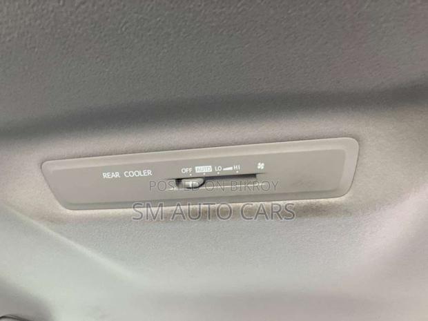 Toyota Noah 2.0 FWD (8 Seater) 2021 White