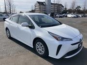 Toyota Prius 2021 White for sale