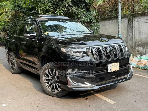 Toyota Land Cruiser Prado 2.7 2022 Black