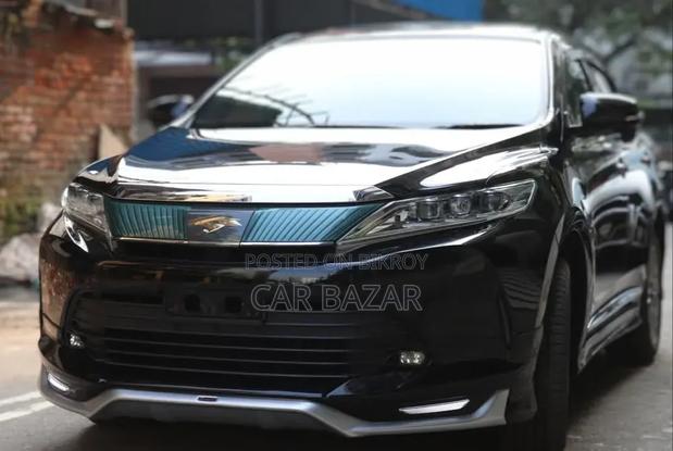 Toyota Harrier 2.0 2017 Black