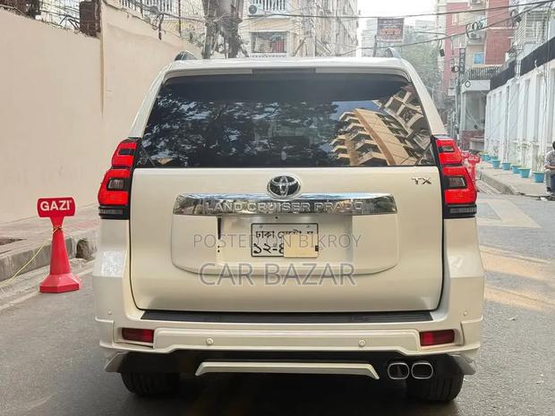 Toyota Land Cruiser Prado 2.7 2021 Pearl