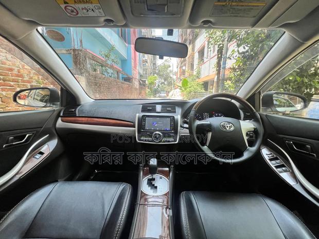 Toyota Allion 2016 Silver