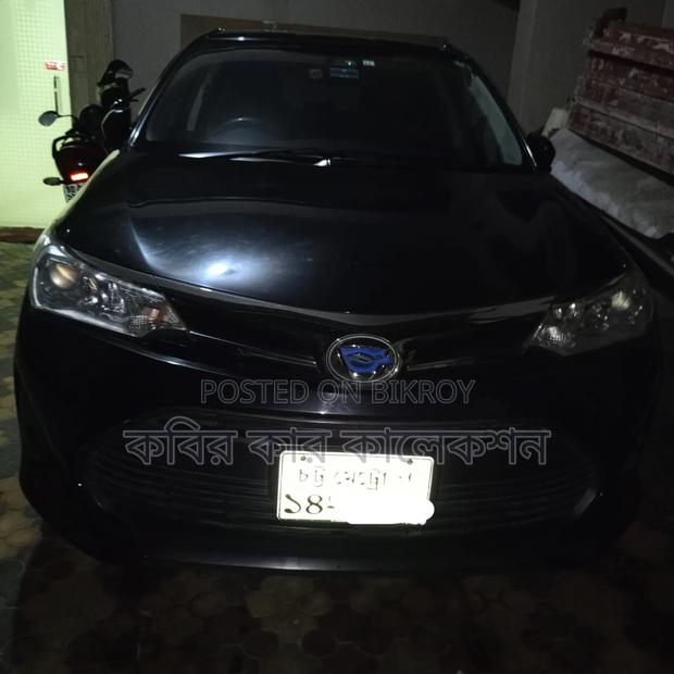 Toyota Corolla Fielder 2017 Black