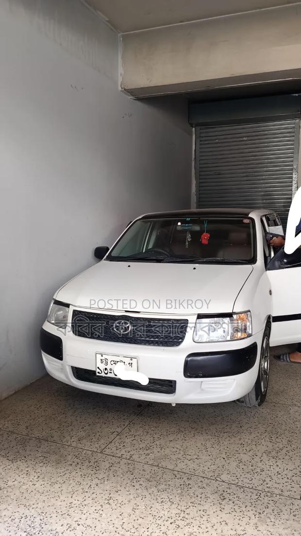 Toyota Succeed 2011 White