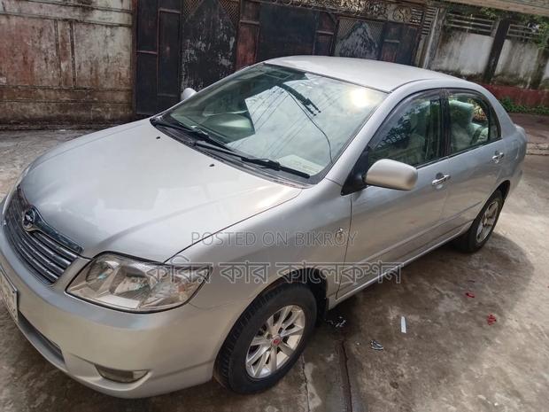Toyota Corolla 2005 Silver