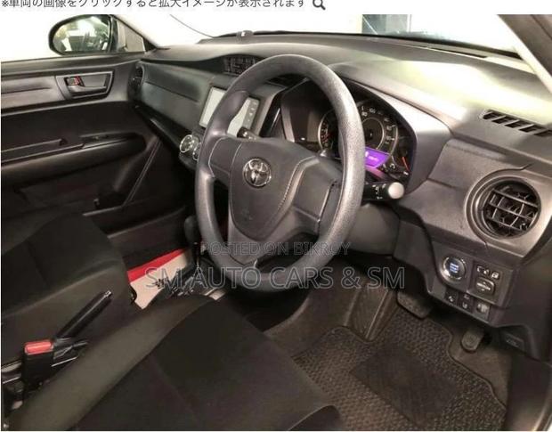 Toyota Axio 2021 Silver