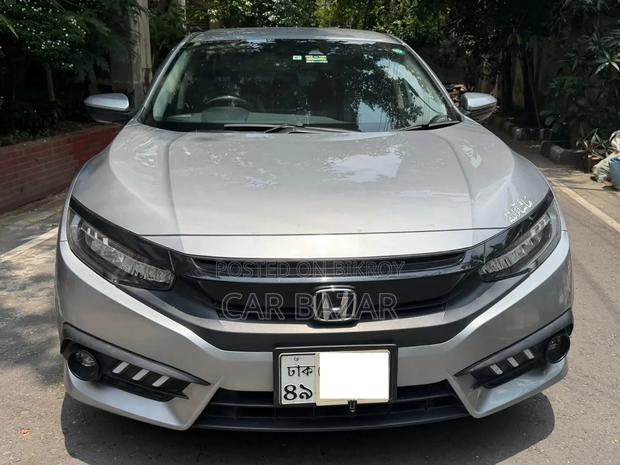 Honda Civic EX Sedan 2018 Silver