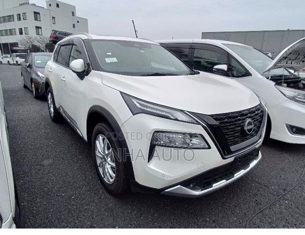 New Nissan X-Trail 1.5 Hybrid FWD 2022 Pearl