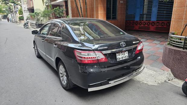 Toyota Premio 2011 Black