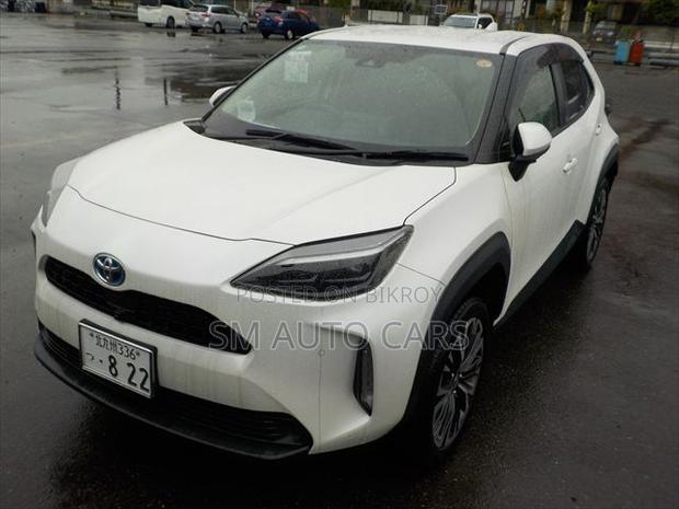 Toyota Yaris Cross 1.5 Hybrid FWD 2022 Pearl