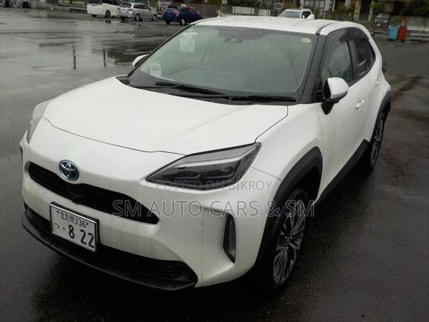 Toyota Yaris Cross 1.5 Hybrid FWD 2022 Pearl