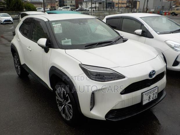 Toyota Yaris Cross 1.5 Hybrid FWD 2022 Pearl