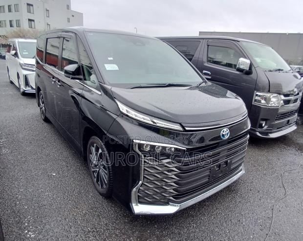 Toyota Voxy 2022 Black