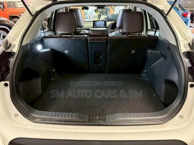 Toyota Yaris Cross 1.5 Hybrid FWD 2021 Pearl