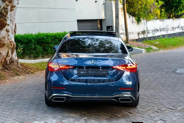 New Mercedes-Benz C200 2023 Blue