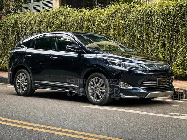 Toyota Harrier 2.0 2014 Black