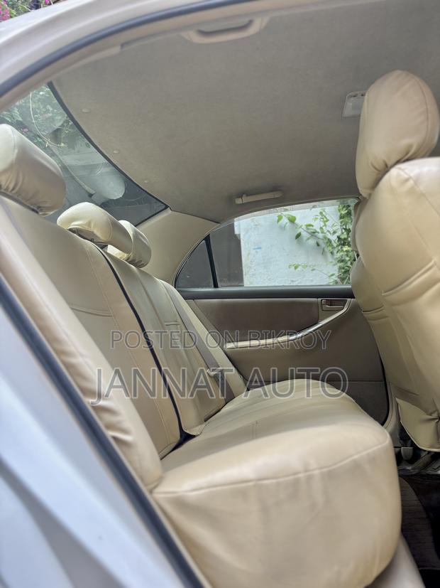 Toyota Corolla 2005 White