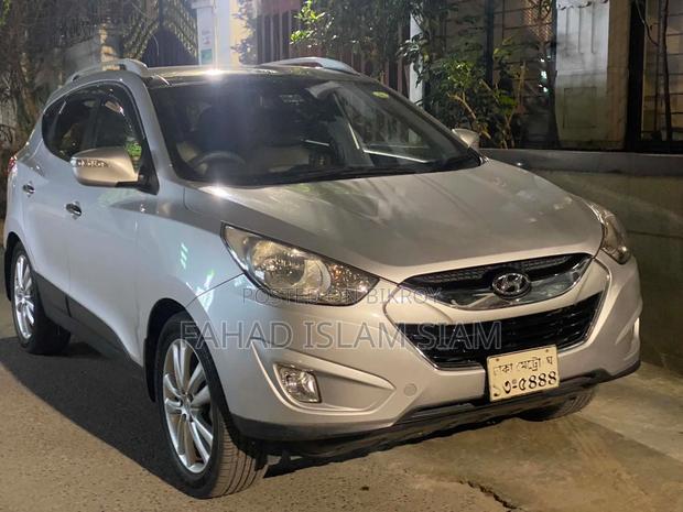Hyundai Tucson Limited AWD 2011 Silver