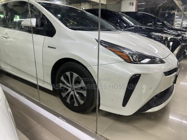 Toyota Prius 2020 Pearl