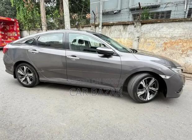 Honda Civic EX Sedan 2020 Gray