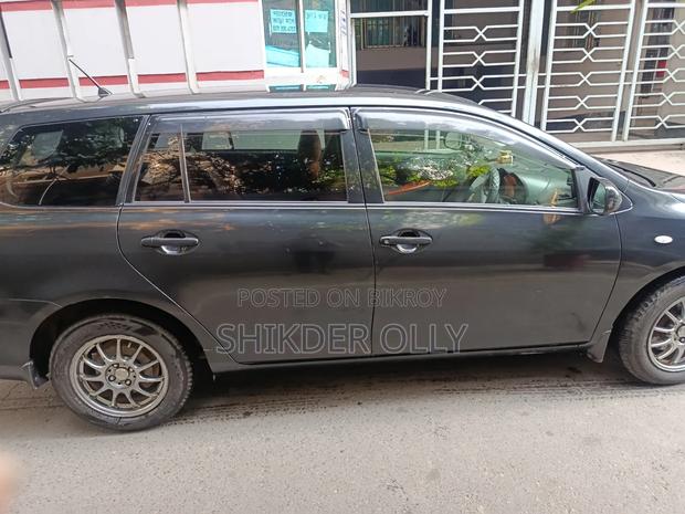 Toyota Corolla Fielder 2011 Black