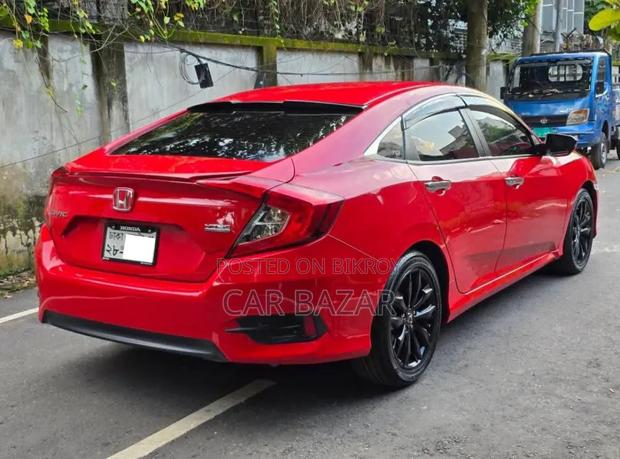Honda Civic 2018 Red