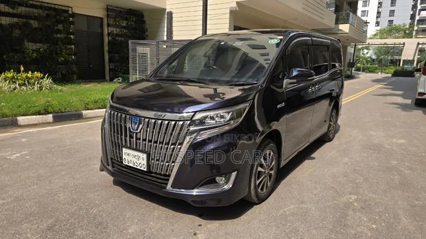 Toyota Esquire 2017 Black