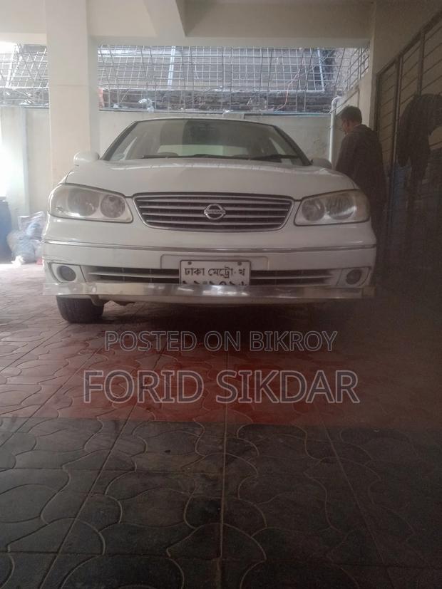 Nissan Sunny 2009 White
