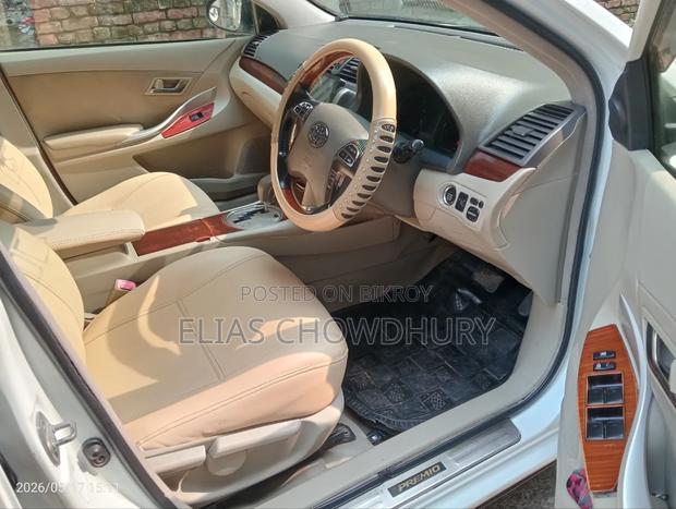 Toyota Premio 2012 Pearl