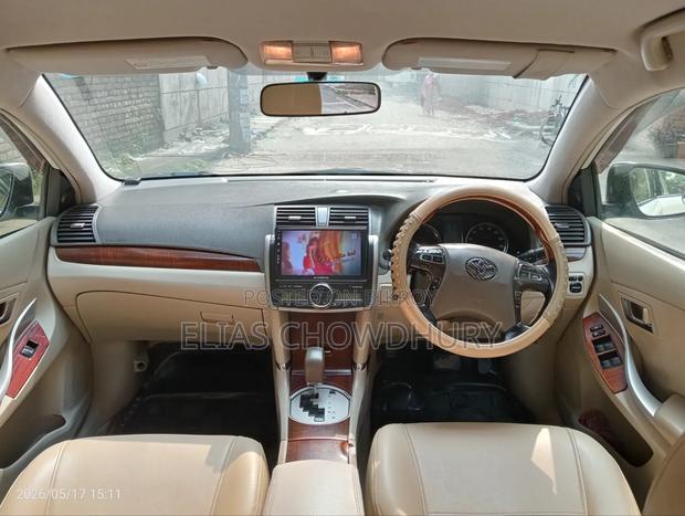 Toyota Premio 2012 Pearl