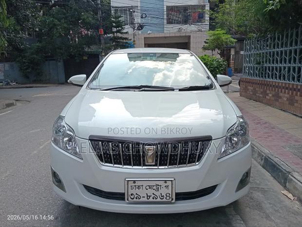 Toyota Premio 2012 Pearl