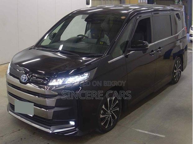 Toyota Noah 2022 Black