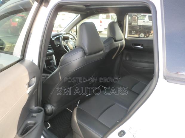 Toyota Corolla Cross 1.8 Hybrid FWD 2022 Pearl