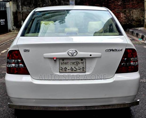 Toyota Corolla 2004 White