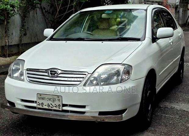 Toyota Corolla 2004 White