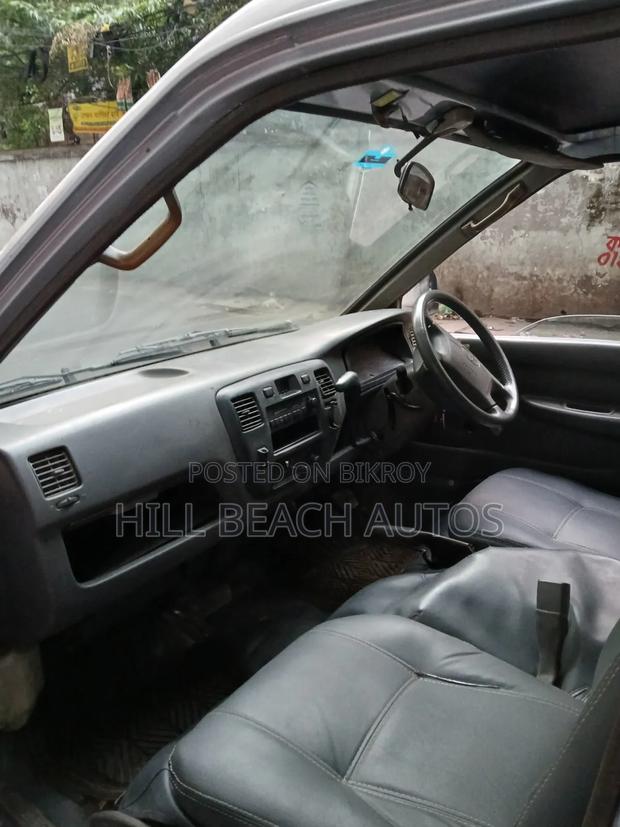 Toyota Lite-Ace 2004 White
