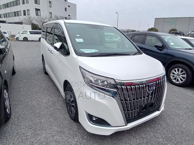 Toyota Esquire 1.8 FWD Hybrid (7 Seater) 2021 Pearl