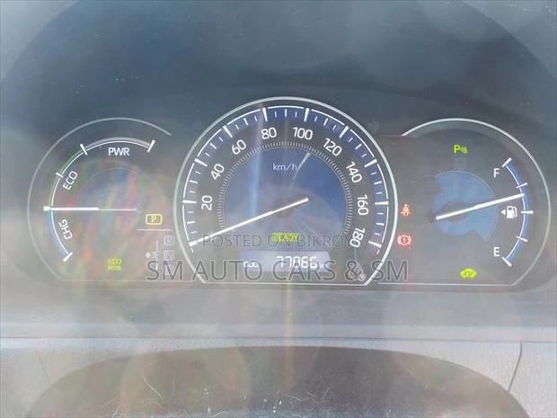 Toyota Esquire 1.8 FWD Hybrid (7 Seater) 2021 Blue