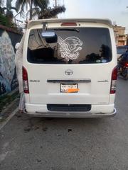 Toyota HiAce 2015 Pearl for sale