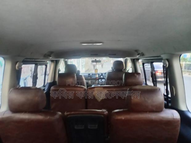 Toyota HiAce 2015 Pearl