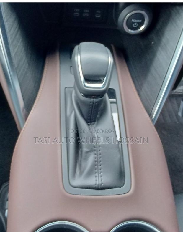 Toyota Harrier Hybrid Z 2023 Pearl